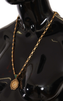 Elegant Gold Pendant Necklace