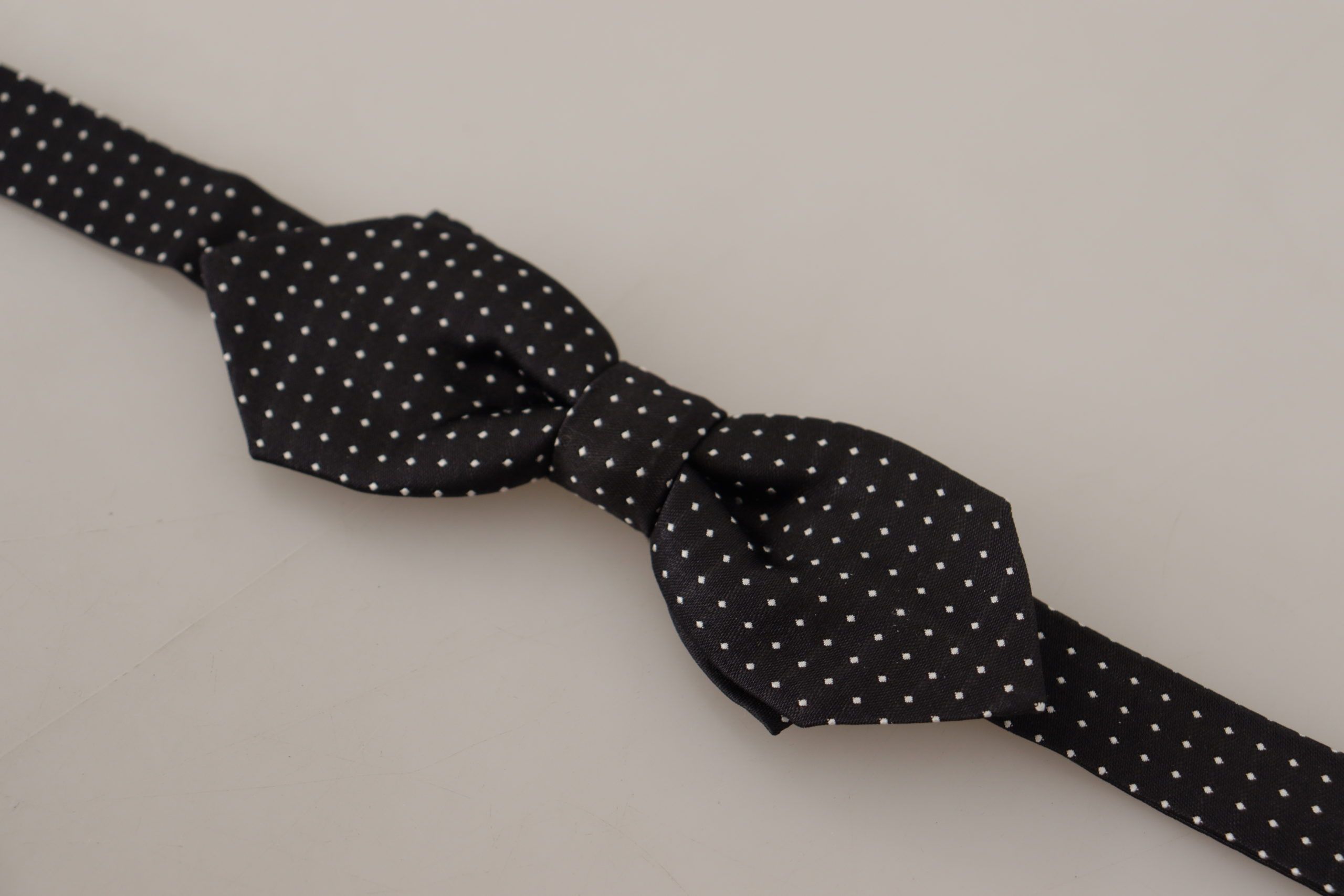 Exquisite Silk Polka Dot Bow Tie